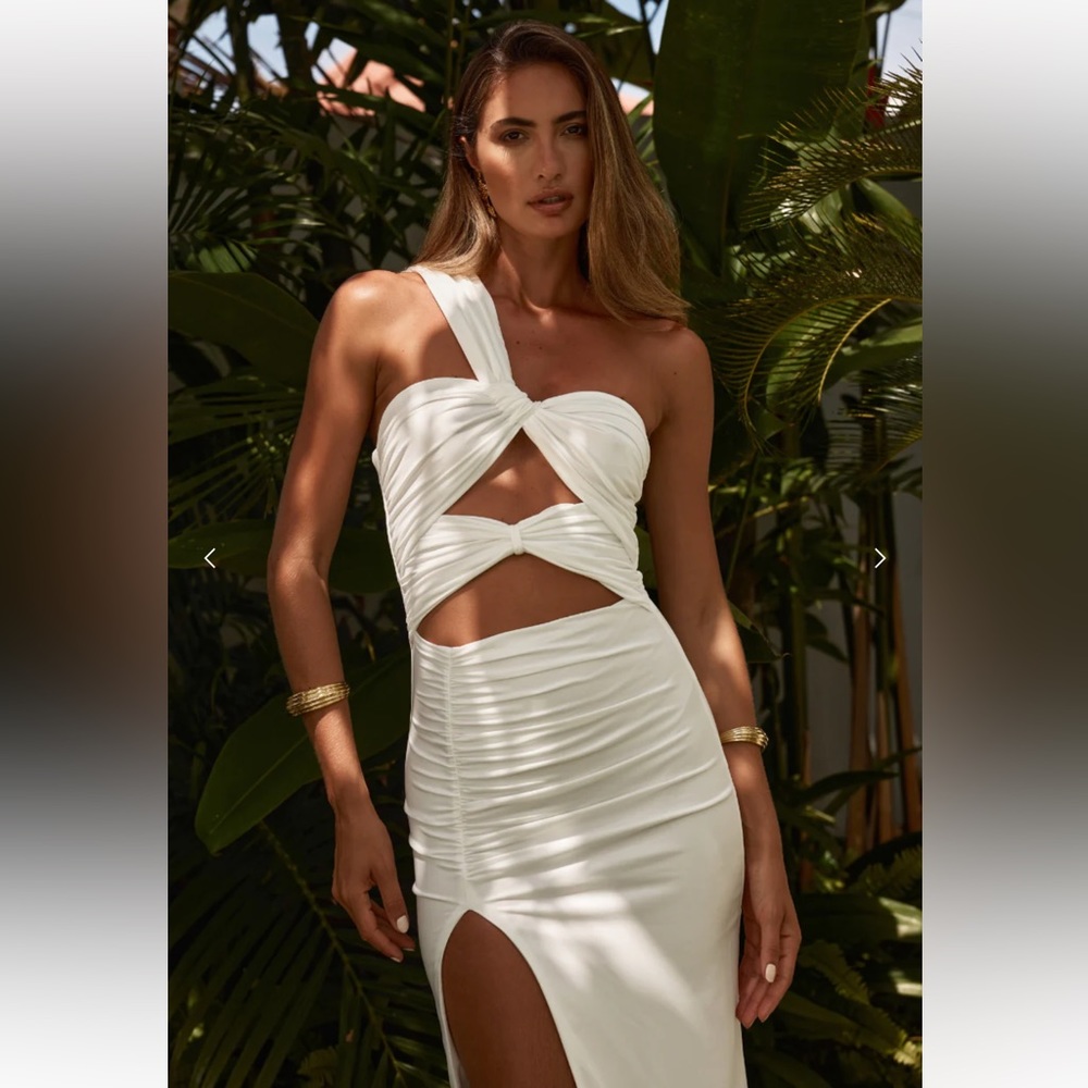 Runaway The Label Neave Midaxi Dress in white
